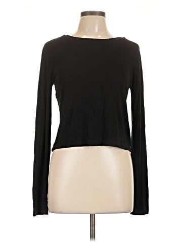 Trafaluc by Zara Long Sleeve T-Shirt (view 1)