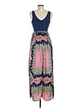 Charlotte Russe Women's Clothing On Sale Up To 90% Off Retail | ThredUp Charlotte Russe Women's Clothing On Sale Up To 90% Off Retail | ThredUp