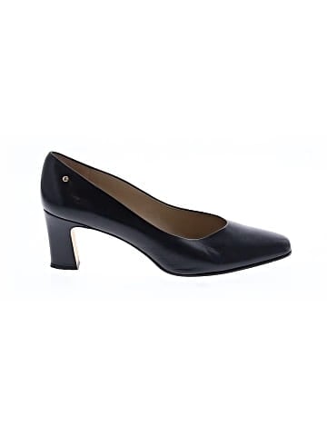 Etienne Aigner Flats (view 1)