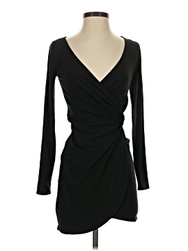 Aritzia Women's Clothing On Sale Up To 90% Off Retail | ThredUp