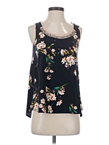 Le Lis Sleeveless Blouse (view 1)