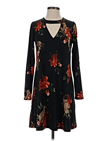 Veronica M. Casual Dress (view 1)