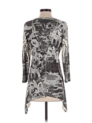 One World 3/4 Sleeve Top (view 2)