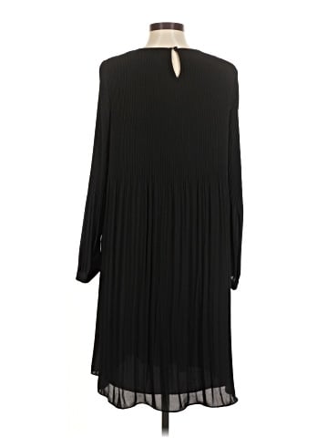 T Tahari Casual Dress (view 2)