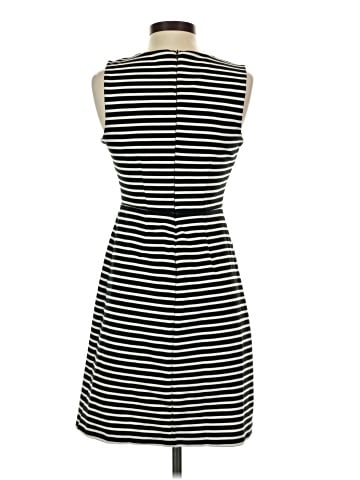 Old Navy Casual Dress (view 2)