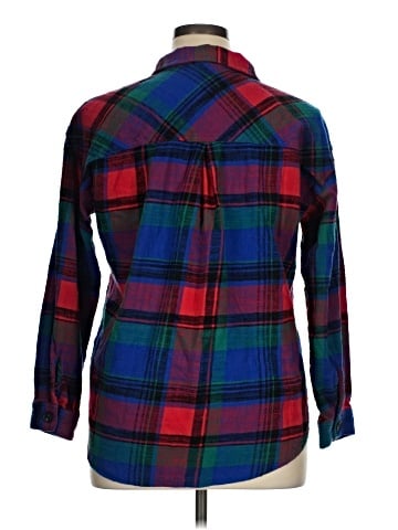 Maurices Long Sleeve Button-Down Shirt (view 2)