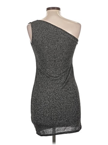 PrettyLittleThing Cocktail Dress (view 2)