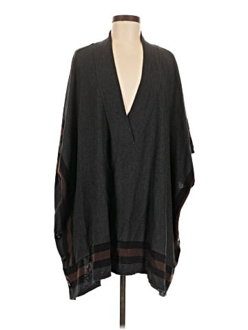 Hinge Poncho (view 1)