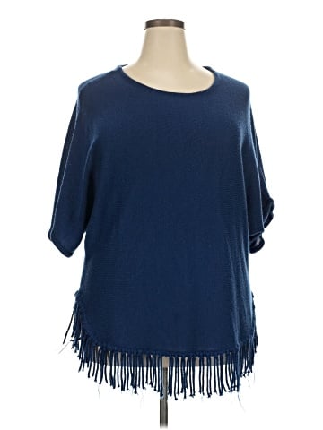 Kate & Mallory designs Poncho (view 1)