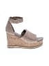 Universal Thread Tan Wedges Size 9 - photo 1