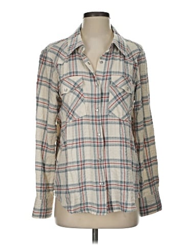 Maurices Long Sleeve Button-Down Shirt (view 1)