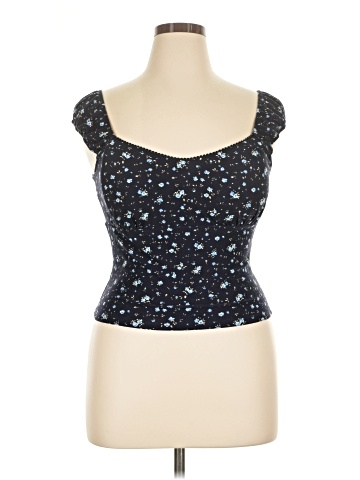 Derek Heart Sleeveless Top (view 1)