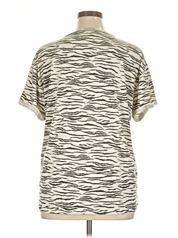 Chaser Short Sleeve Top (view 2)