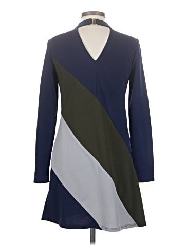 Slate & Willow Casual Dress (view 2)
