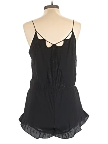 JOA Sleeveless Blouse (view 2)