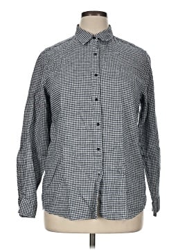 Uniqlo Women's Button Down Shirts On Sale Up To 90% Off Retail | ThredUp