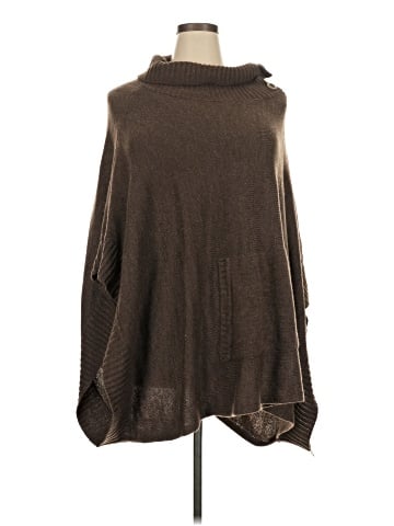 Simply Noelle Poncho (view 1)