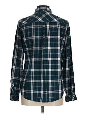Croft & Barrow Long Sleeve Button-Down Shirt (view 2)