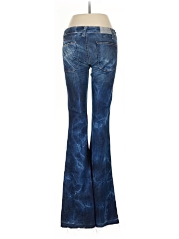 Elizabeth and James Jeans (view 2)