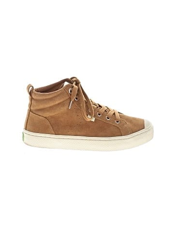 Cariuma Sneakers (view 1)