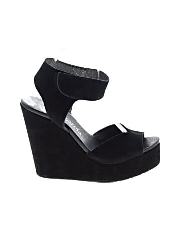 Pedro Garcia Wedges (view 1)
