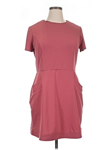 Donna Morgan Casual Dress (view 1)