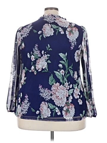 Naif 3/4 Sleeve Blouse (view 2)