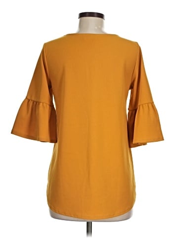 Betsey's Boutique Shop 3/4 Sleeve Top (view 2)