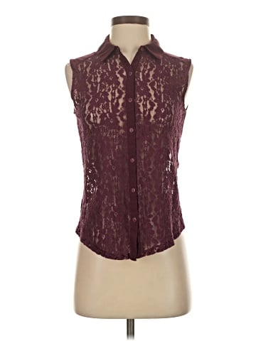 Kimchi Blue Sleeveless Button-Down Shirt (view 1)