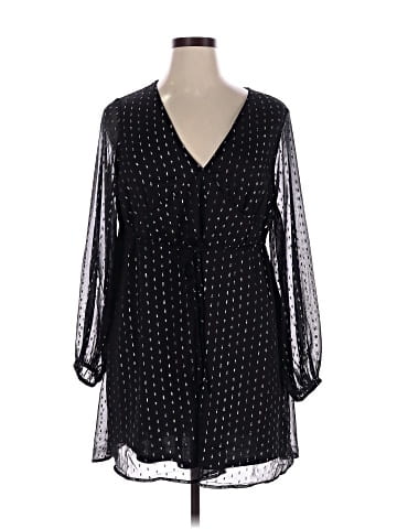 Old Navy Casual Dress (view 1)