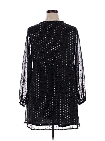 Old Navy Casual Dress (view 2)