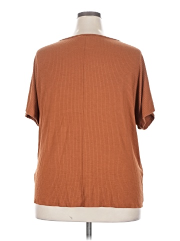 Rio & Rian Short Sleeve Top (view 2)