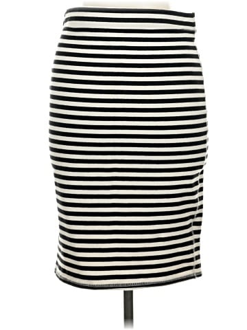 Old Navy Casual Skirt (view 2)