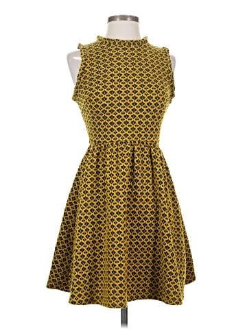 Xhilaration Casual Dress (view 1)