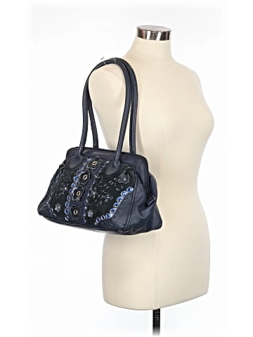 Wilsons Leather Leather Shoulder Bag (view 2)