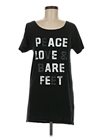 Victoria's Secret Short Sleeve T-Shirt (view 1)