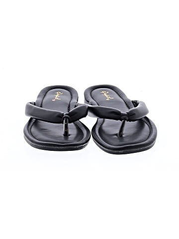 Qupid Flip Flops (view 2)