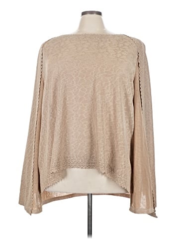 Maggie Barnes Kimono (view 1)