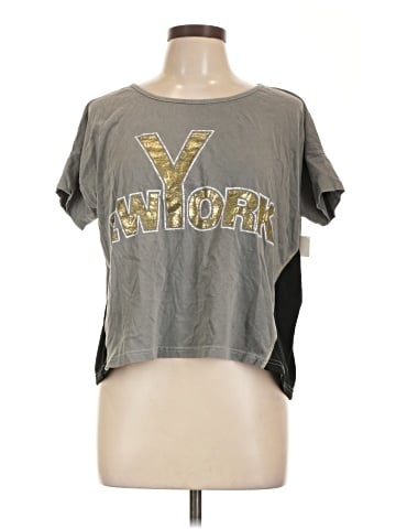 Akira Chicago Red Label Short Sleeve T-Shirt (view 1)