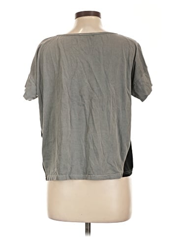 Akira Chicago Red Label Short Sleeve T-Shirt (view 2)