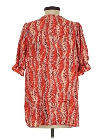 Hailey & Co. Short Sleeve Blouse (view 2)