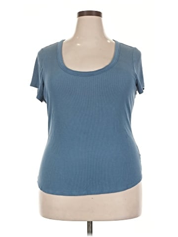 American Eagle Outfitters Short Sleeve T-Shirt (view 1)