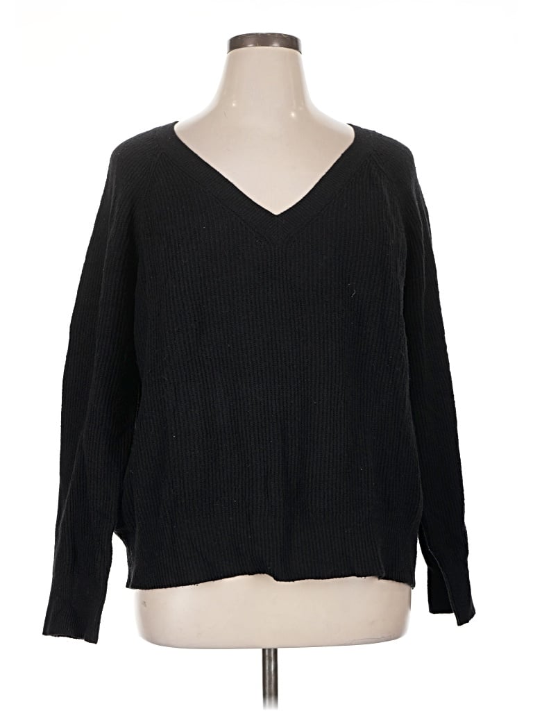 Pre-owned Old Navy Pullover Sweater In Black