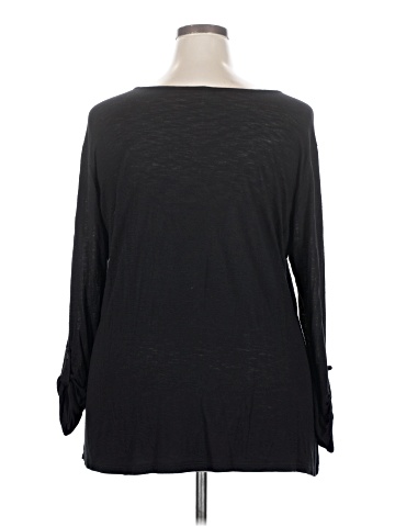 Leo & Nicole Pullover Sweater (view 2)