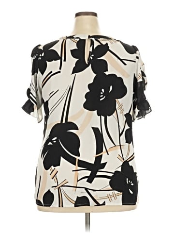 Sara Michelle Short Sleeve Blouse (view 2)