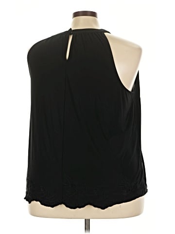 Jennifer Lopez Sleeveless Blouse (view 2)