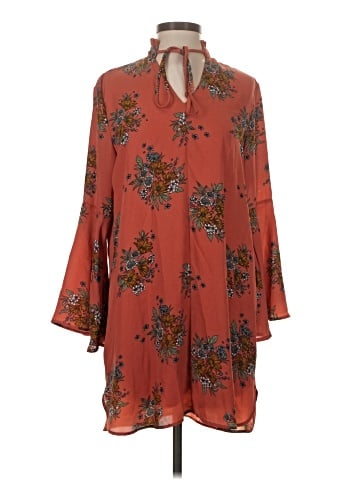 Wanderlux Casual Dress (view 1)