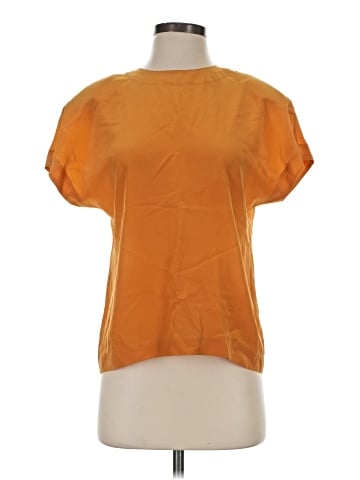 Linda Allard Ellen Tracy Short Sleeve T-Shirt (view 1)