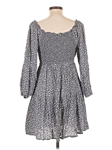 Old Navy Casual Dress (view 2)