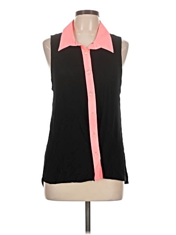 2b bebe Sleeveless Button-Down Shirt (view 1)